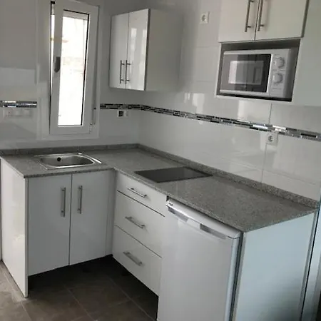 Estudio Playa Columela Apartment *